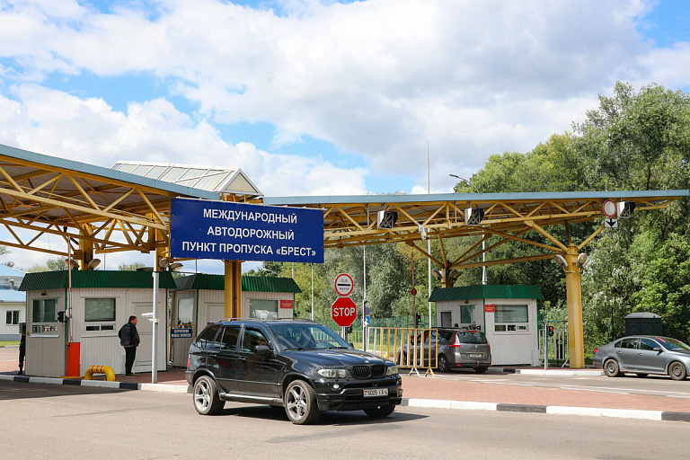 Польша готова снова открыть некоторые пункты пропуска с Беларусью – СМИ