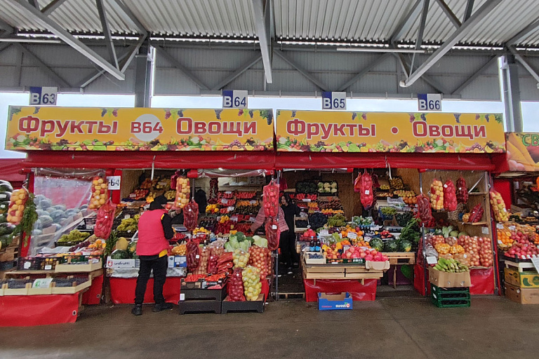 Заглянули на "Новый Лебяжий" и узнали, стоит ли ехать туда за овощами