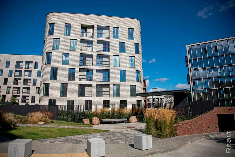 "Трешка" за полмиллиона долларов: где купили самую дорогую квартиру в сентябре