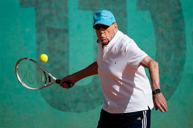 Почти 200 лет на двоих: в теннисе установили необычный рекорд