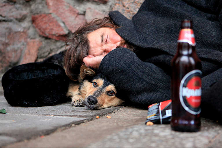 "Мам, у нас в квартире бомж": пранки детей выходят из-под контроля