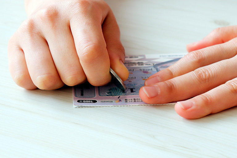 Можно ли православным играть в лотерею, объяснил священник