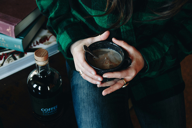 Что будет, если смешать кофеин и алкоголь, объяснил врач