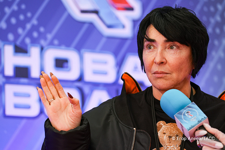 "Милявская – дура": Лолита стала жертвой телефонных мошенников