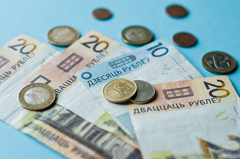 В Беларуси назвали среднюю зарплату работников – вы расстроитесь