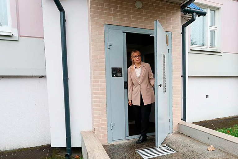 Семья смогла заразить своим энтузиазмом соседей. Их подъезд стал лучшим в Минске