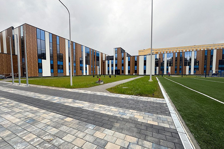 Под Минском построили ФОК прямо в лесу – смотрите, что внутри