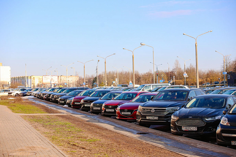 Стали известны точные цены на парковки в Минске – теперь официально