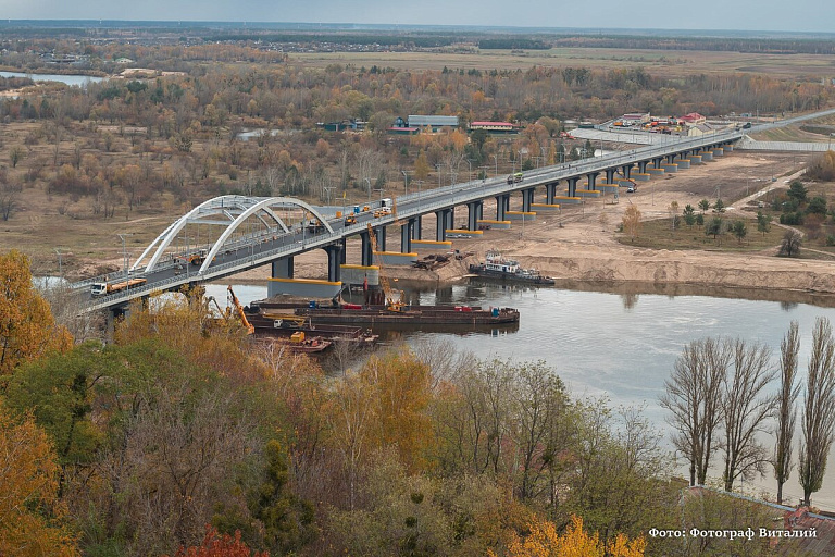 "Красивейший мост" через Припять уже тестируют грузовиками – фото