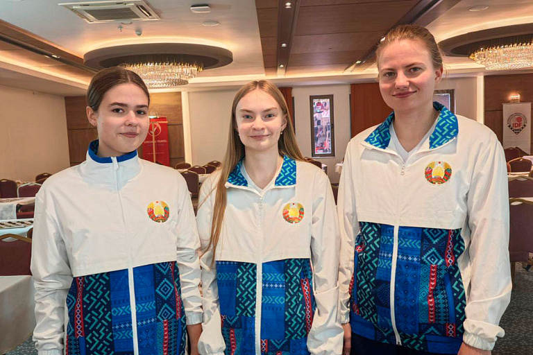 Впереди планеты всей: белорусские шашистки стали чемпионками мира