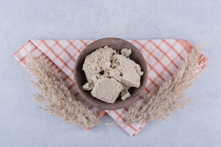 Халва со вкусом шкварок "разрывает" интернет – новинку оценили не все