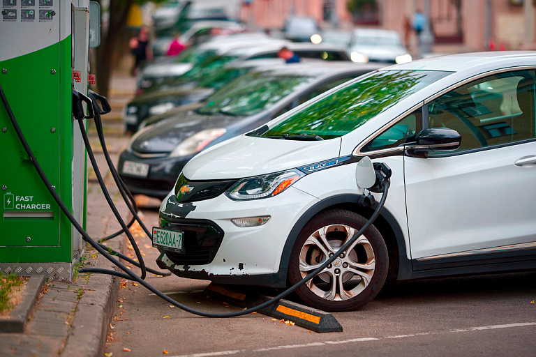 Белорусы стали скупать электромобили – эксперты объяснили причину