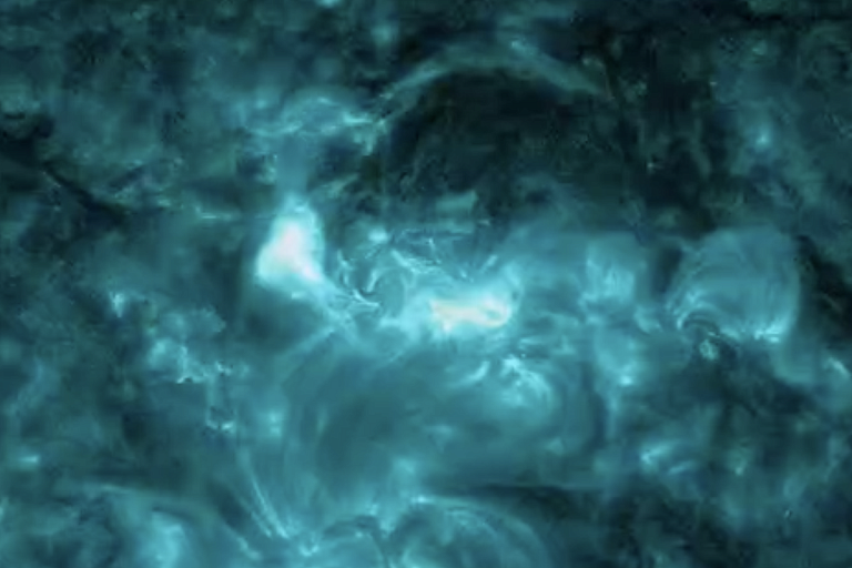 Ученые предупреждают о сильнейшей вспышке на Солнце – как уберечься