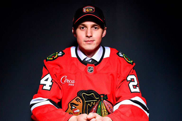 Левшунов "зажигает", Шарангович снова затих: как белорусы сыграли в матчах НХЛ