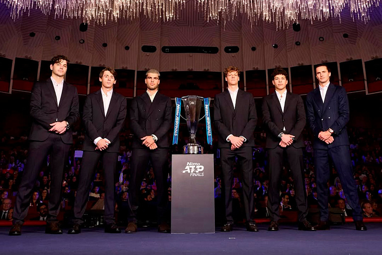 Удивительное дело: чемпион ATP Finals заработает меньше, чем Елена Рыбакина