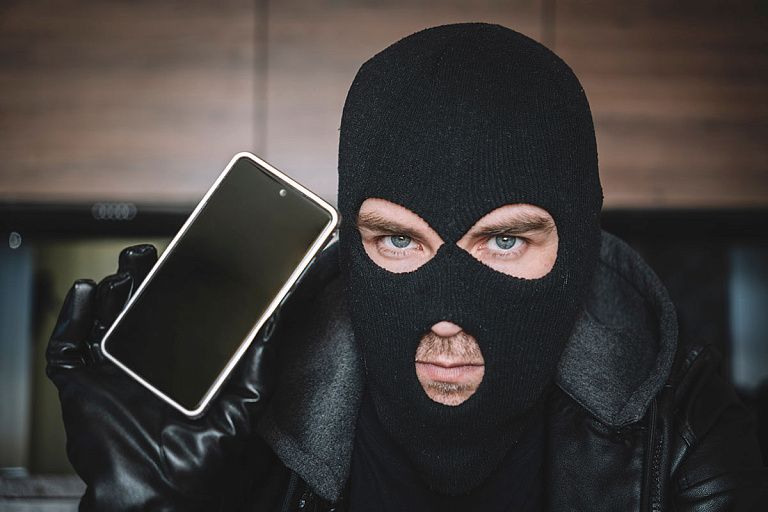 Мужчина сдавал несуществующее жилье – ему долго придется расплачиваться