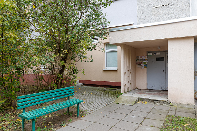 Жильцы негодуют из-за ремонта подъезда за Br27 000 – что говорят в ЖКХ