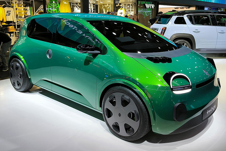 Renault возродила крохотный Twingo – в электрическом обличье