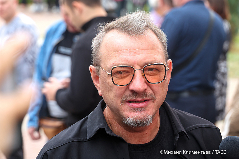 Ведущий "Битвы экстрасенсов" чуть не погиб за рулем