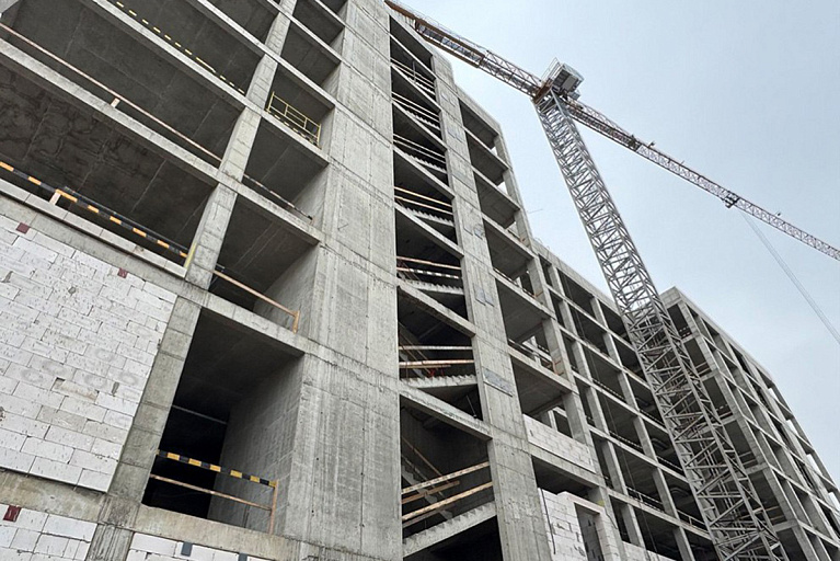 Каркас почти готов: как идет стройка большого онкоцентра в Минске