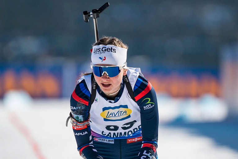 Биатлонистки взялись за оружие: в сборной Франции очередной скандал