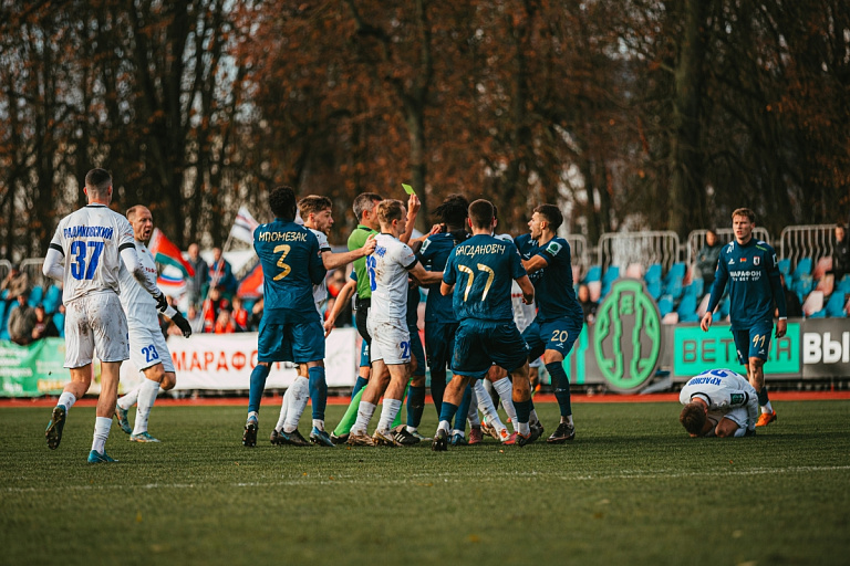 Досталось и клубу: в белорусском футболе сурово наказали за расизм