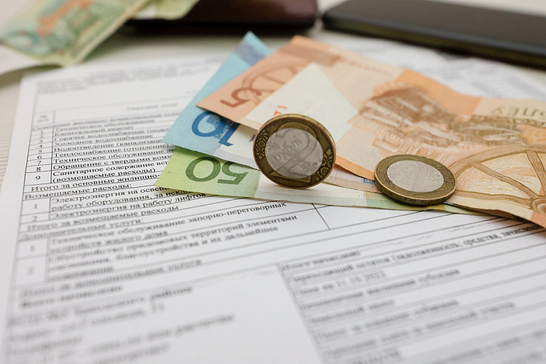 В ЖКХ пояснили, откуда у некоторых белорусов гигантские суммы в жировках