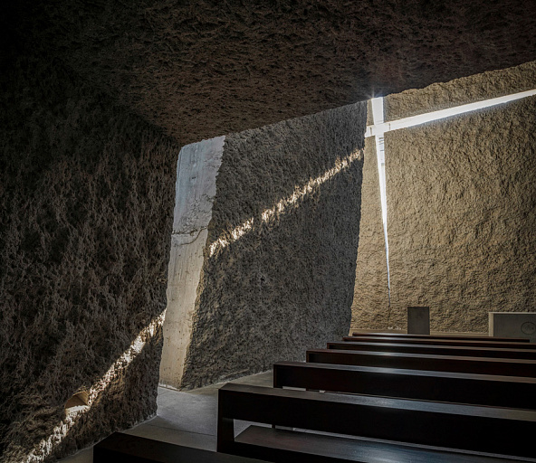 Лучшим зданием в мире признали бетонную церковь – вот как она выглядит