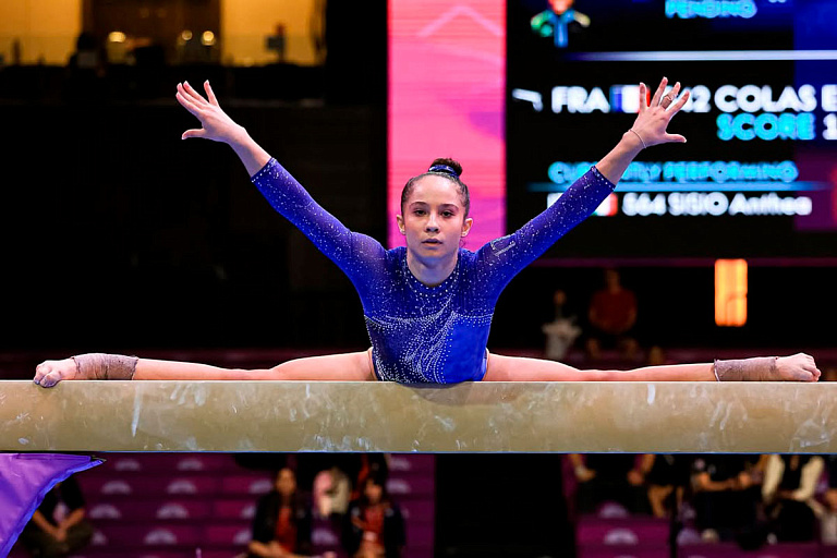 Последствия травли: в Румынии расформировали женскую сборную по гимнастике