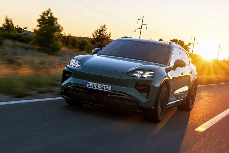 Porsche выпустила электрический Cayenne