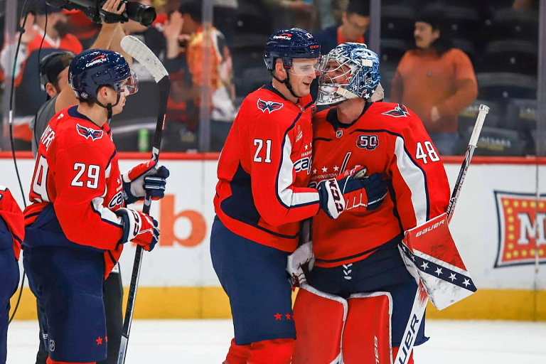 Этого не смог даже Овечкин: Протас учит одноклубников новому навыку