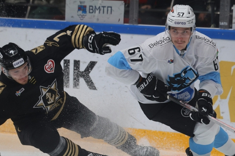 "Адмирал" повержен: "Динамо" возглавило таблицу Западной конференции