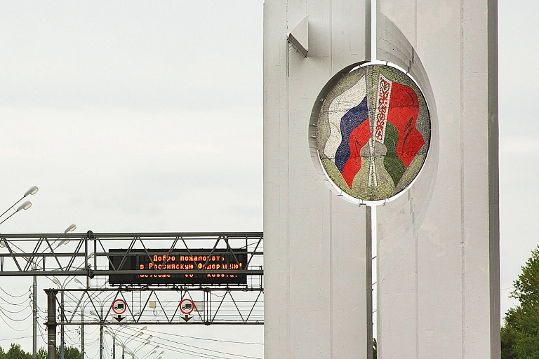 Где Беларуси следует быть находчивее в работе с РФ, рассказал Крутой