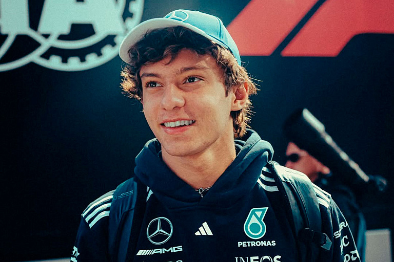 Фанаты желали смерти молодому пилоту "Ф-1": позже оказалось, что ошибочно