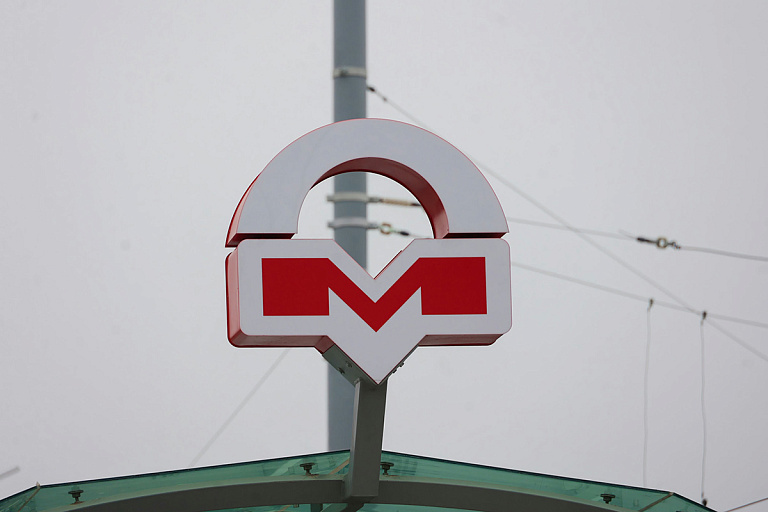 На новых станциях минского метро осыпается краска – что говорят власти