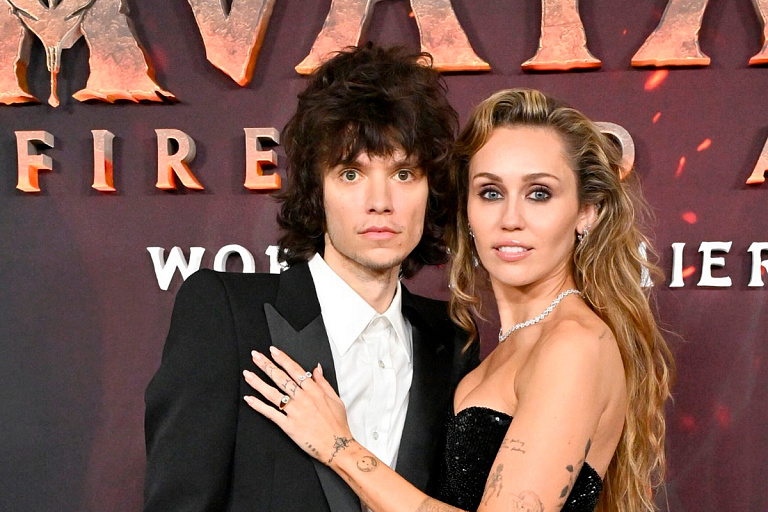 Кольцо за $100 тыс. и молодой жених – Майли Сайрус готовится к свадьбе