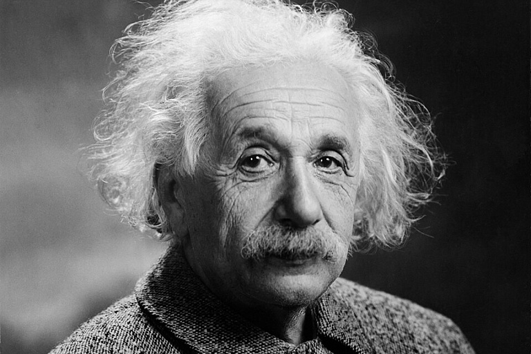 В Levi's воссоздали кожанку Альберта Эйнштейна с обложки Time