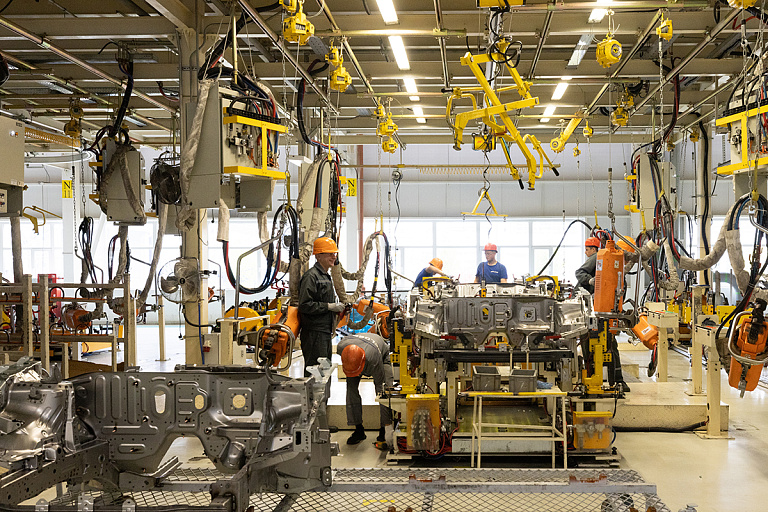 Выпуск техники для аграриев, дорожников и ЖКХ наладят в Бресте