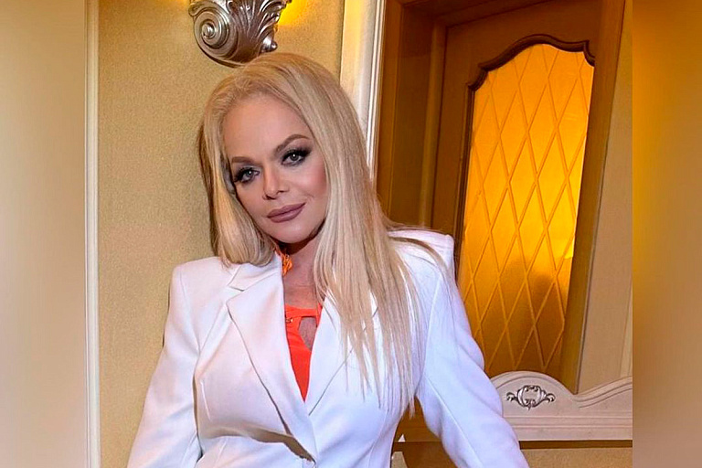 Конфликт вокруг квартиры Долиной продолжается – певица вернет деньги