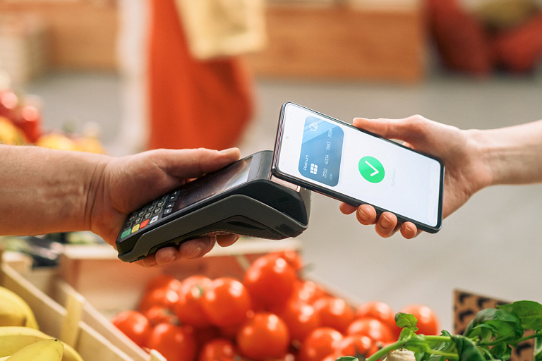 Когда в Беларуси откажутся от налички и "пластика" – ответил банкир