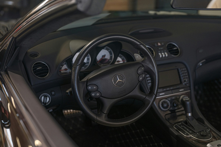 И он туда же – Mercedes-Benz GLB стал электрокаром