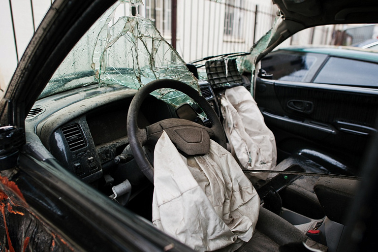 Врезалась в МАЗ и чудом выжила – на Гродненской трассе произошло ДТП