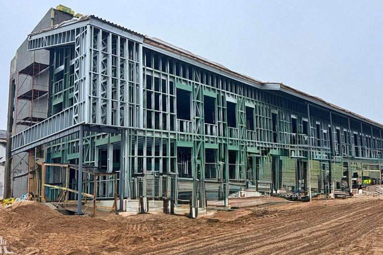 В новой инфекционной больнице в Минске приступают к внутренней отделке