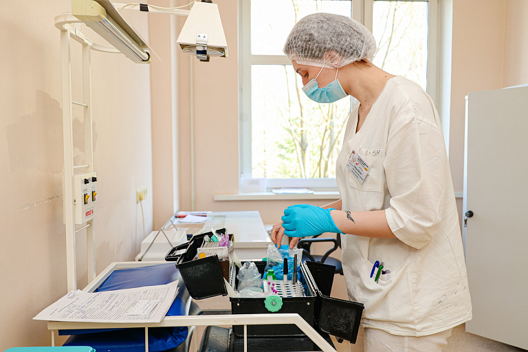 Узнали, как будут работать медучреждения на Новый год и в выходные