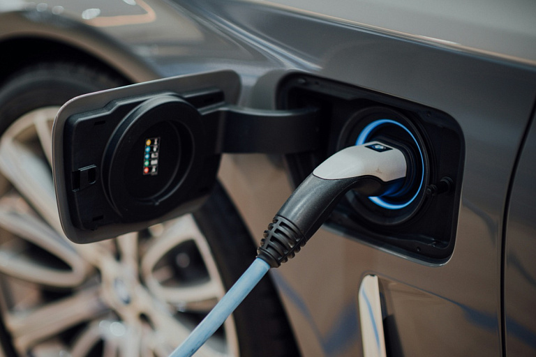 Электрокары без растаможки снова можно ввозить в Беларусь – ЕЭК