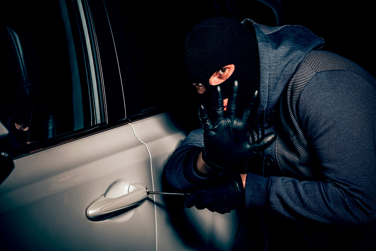 Бегали голыми и не только: что делали белорусы ради конкурса Mellstroy