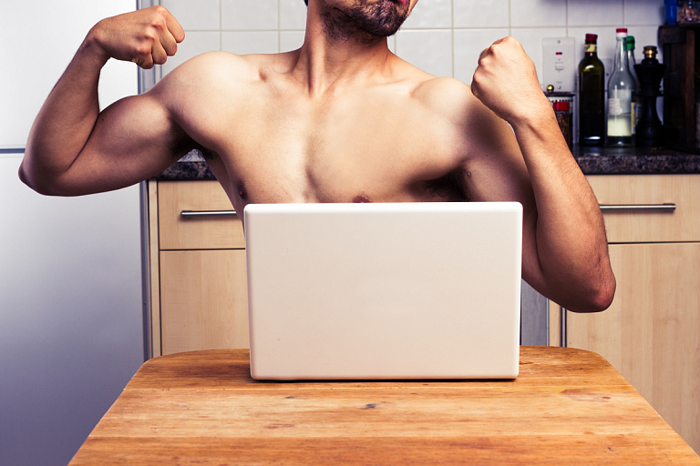 За "нюдсы" – в тюрьму: власти КНР будут активнее следить за частной жизнью