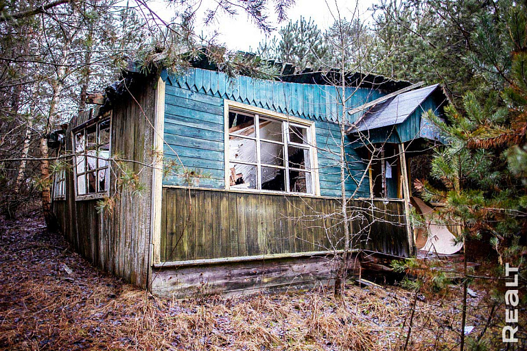 За пустующий лагерь под Минском на торгах "дрались" 8 часов – кто победил