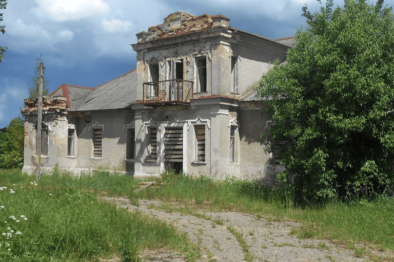 "Дворец" за Br42: продают дом, где поставили одну из первых белорусских пьес