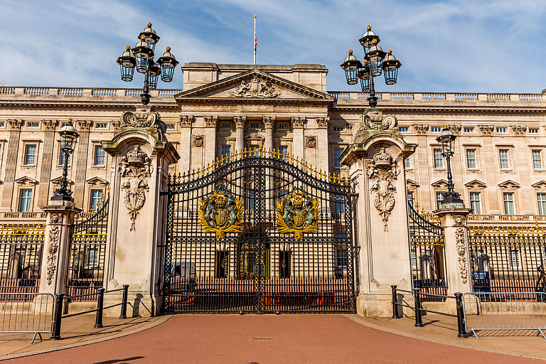 Еще два актера получат орден Британской империи – выбор удивляет